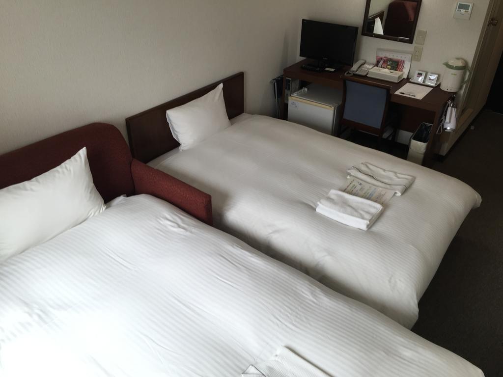 Hotel Green City Sendai Exteriör bild