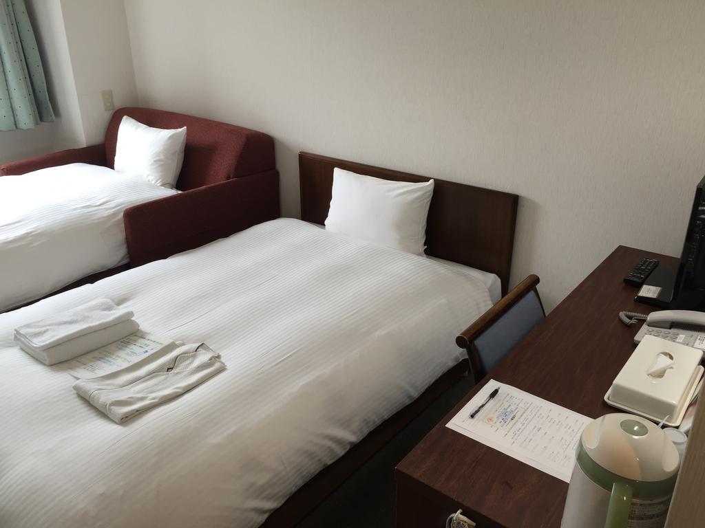 Hotel Green City Sendai Exteriör bild